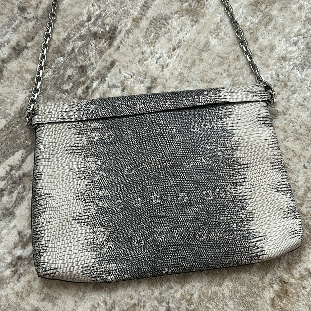 tory burch unique snakeskin ombré handbag with chain strap - Picture 7 of 7
